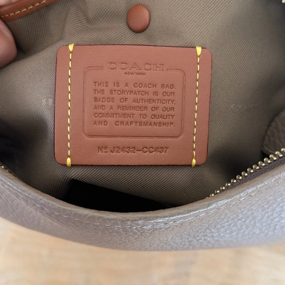 Coach Carry Shoulder Bag in Dark Stone - Picture 6 of 6